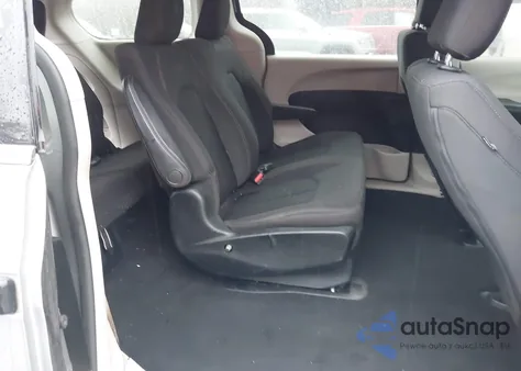 2018 Chrysler Pacifica L z USA, uszkodzony, nr VIN 2C4RC1AG2JR109776